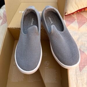 AllBirds Ladies gray Tree Lounger slip on shoes, size 9